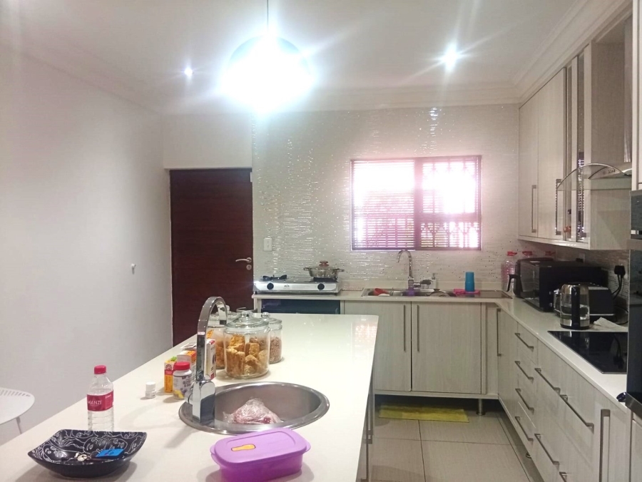 4 Bedroom Property for Sale in Heuwelsig Free State